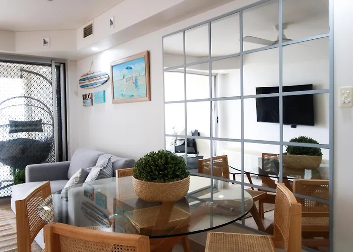 Beachfront Escape In Coolangatta Gold Coast