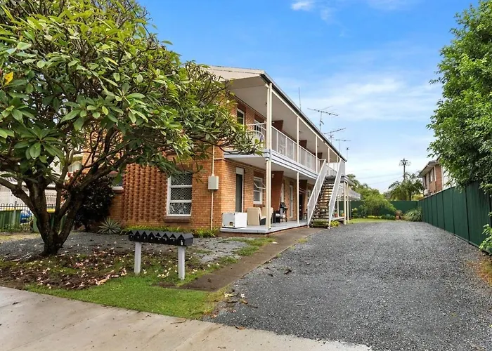 Peninsular Drive 1 Bedroom Gold Coast