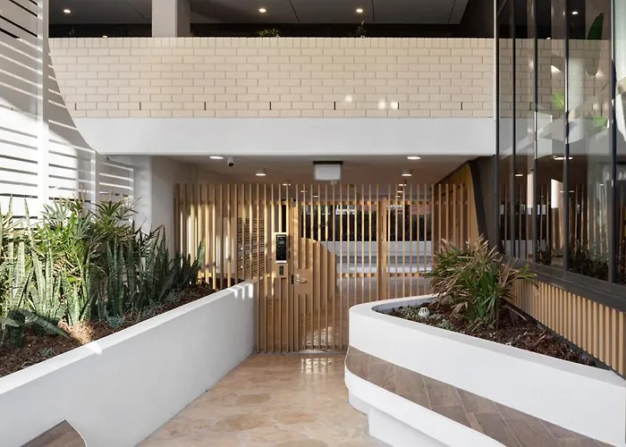 Jefferson Lane Oasis Pool, Bbq & Alley Views Gold Coast