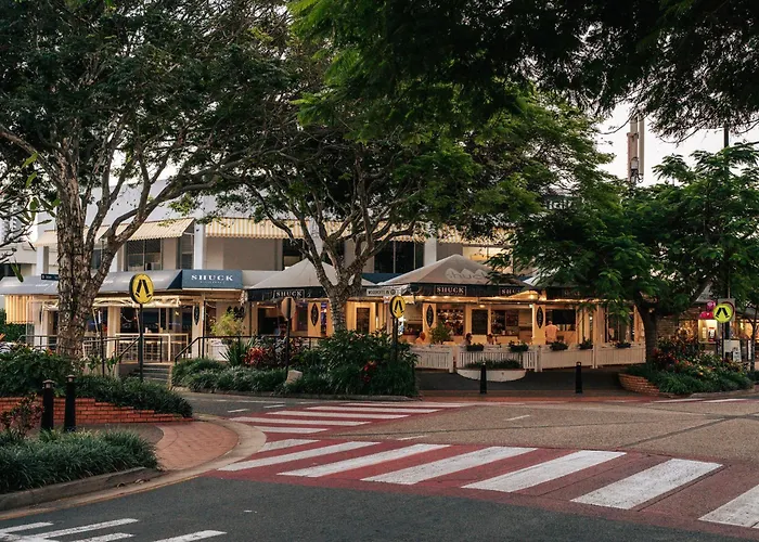 The Crest Apartments - Main Beach Gold Coast