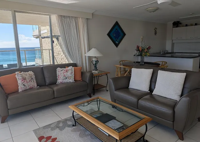 Pacific Surf Absolute Beachfront Apartments Gold Coast