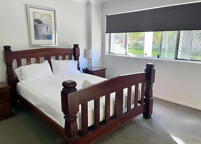 Surfers Paradise Center- Ocean View Vacation Condo-Pool&Pier,Walk To Beach Gold Coast