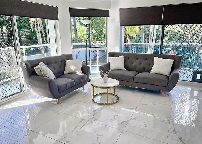 Surfers Paradise Center- Ocean View Vacation Condo-Pool&Pier,Walk To Beach Gold Coast