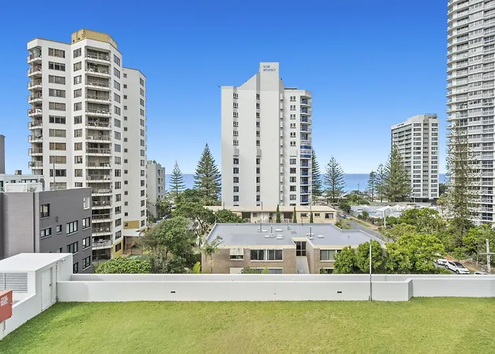 Legends Apartments - Qstay Gold Coast