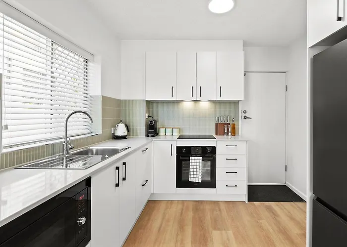 The Drift | King Beds| Oceanfront | Free Parking Apartment Gold Coast