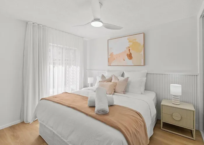 The Drift | King Beds| Oceanfront | Free Parking Apartment Gold Coast