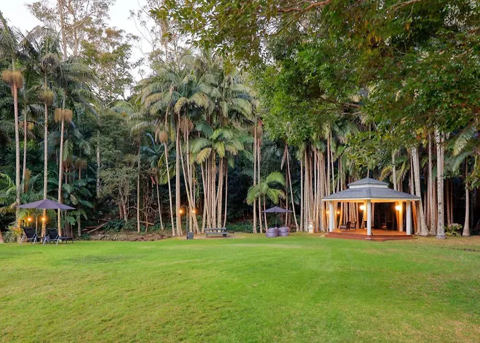 Mt Tamborine Stonehaven Manor Hotel Gold Coast