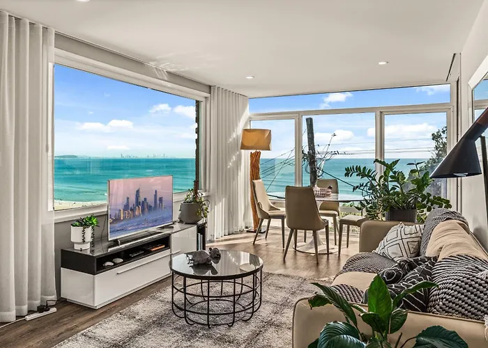 Surf View Kirra - 2 Mins Walk To Kirra Beach Via Steps Gold Coast