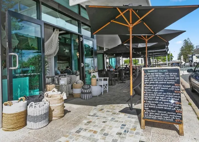Beach Pad Close To Airport And Iconic Kirra Beach Gold Coast