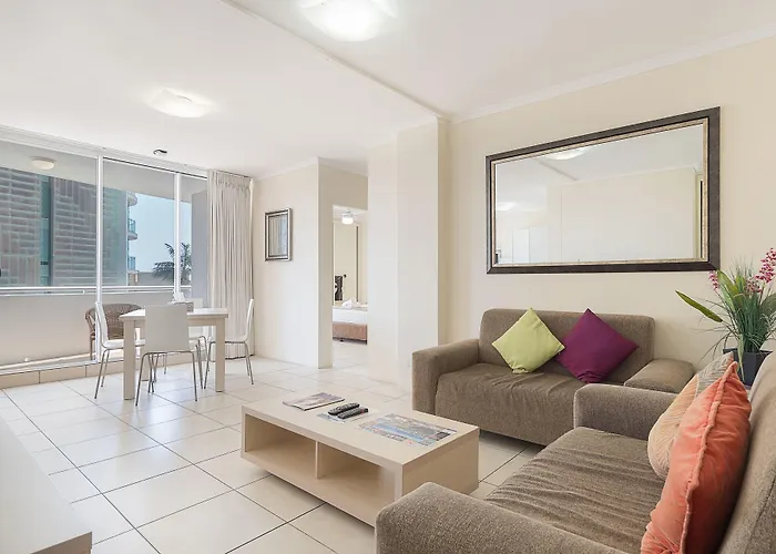 Carlton Apartments Gold Coast