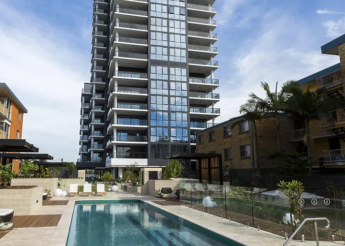 Boardwalk Burleigh Beach - Official Gold Coast