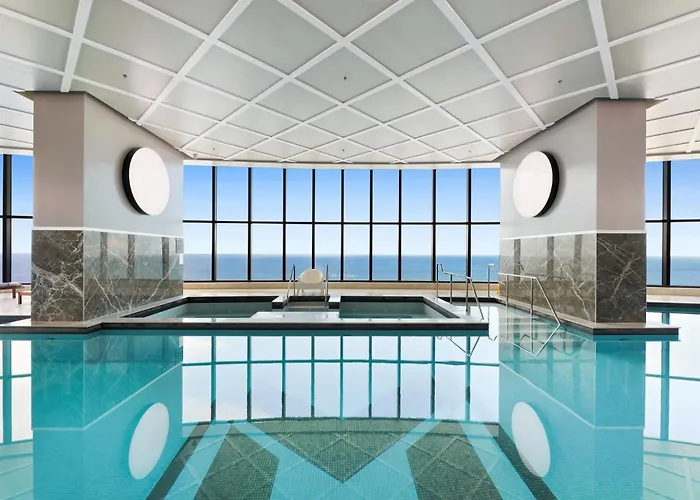 Luxe Oceanfront 1-Bed High Rise With Pool & Gym Apartment Gold Coast