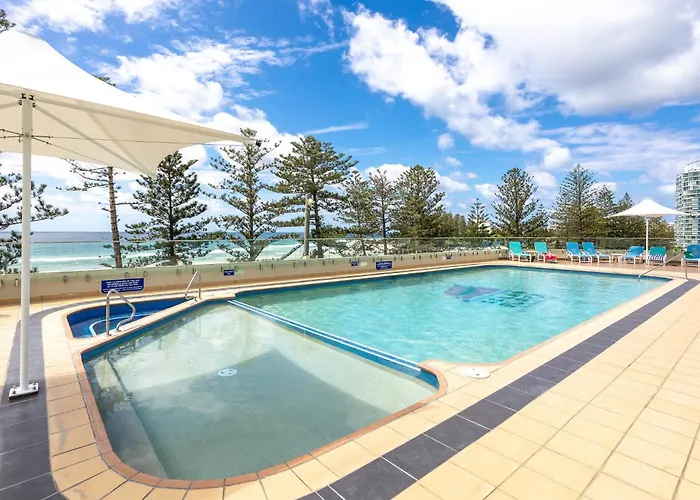 Beachfront 2-Bed With Pool, Bbq & Tennis Court Gold Coast