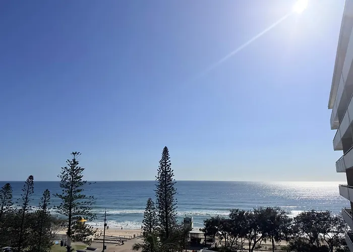 706Thesands Beachfront Apartment At The Centre Of Surfers Paradise Gold Coast