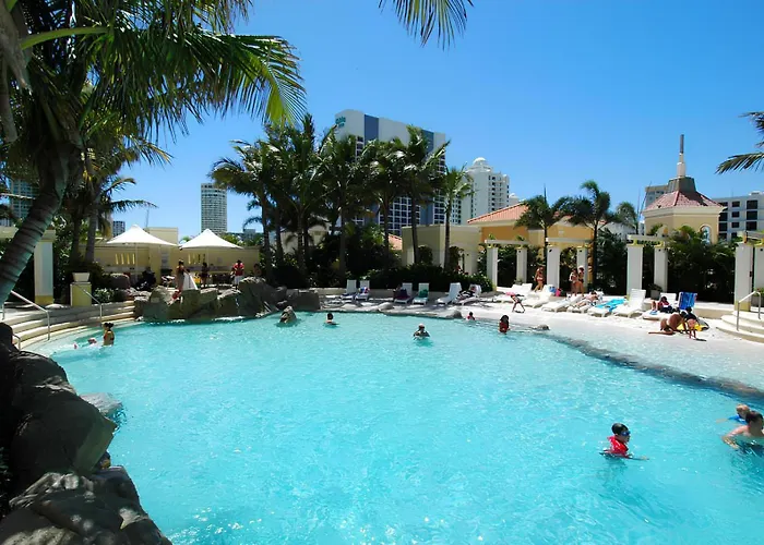 Chevron Renaissance | High Floor Ocean View Apartments By Gold Coast Holidays