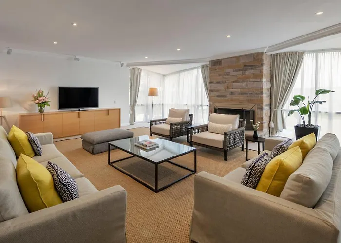 Intercontinental Sanctuary Cove Resort By Ihg