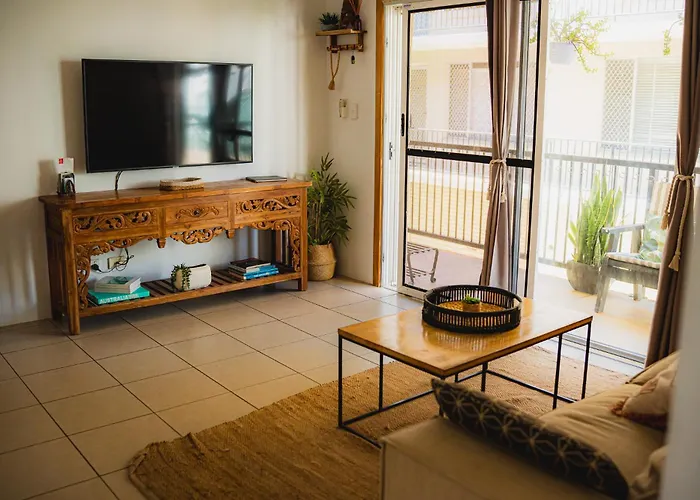 Surf Shack In Iconic Rainbow Bay - Coolangatta Qld Apartment Gold Coast
