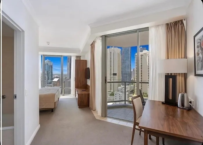 Stunning Oceanview - Beachfront Hotel Suite Gold Coast