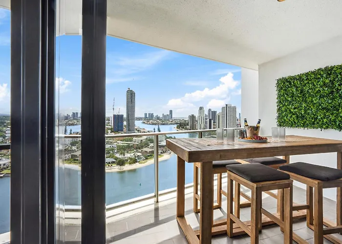 Avalon Apartments - Qstay Gold Coast