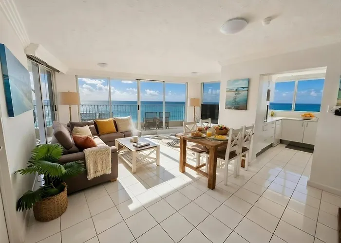 Beachfront 2Br Stunning Views Balcony Heated Pool Gold Coast