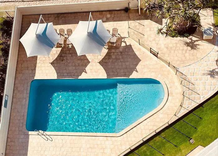 Beachfront 2Br Stunning Views Balcony Heated Pool Gold Coast