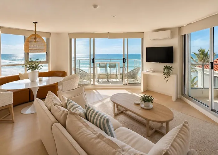 Foreshore Beachfront Apartments Gold Coast