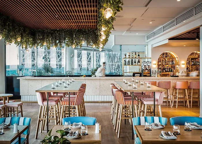 Soul Surfers Paradise: Oceanview Oasis Gold Coast