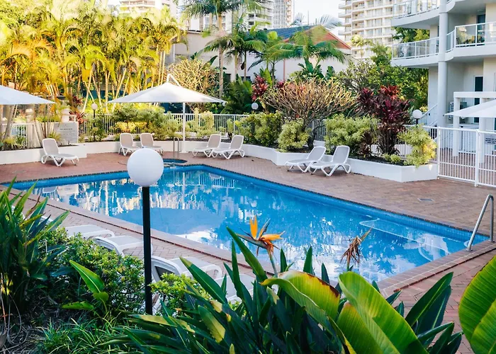 The Crest Apartments - Main Beach Gold Coast