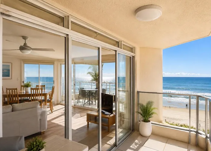 Foreshore Beachfront Apartments Gold Coast