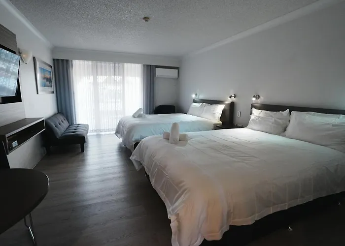Hope Harbour Hotel Gold Coast