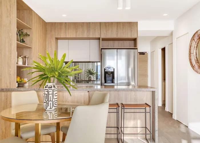 Vue Broadbeach - Official Gold Coast