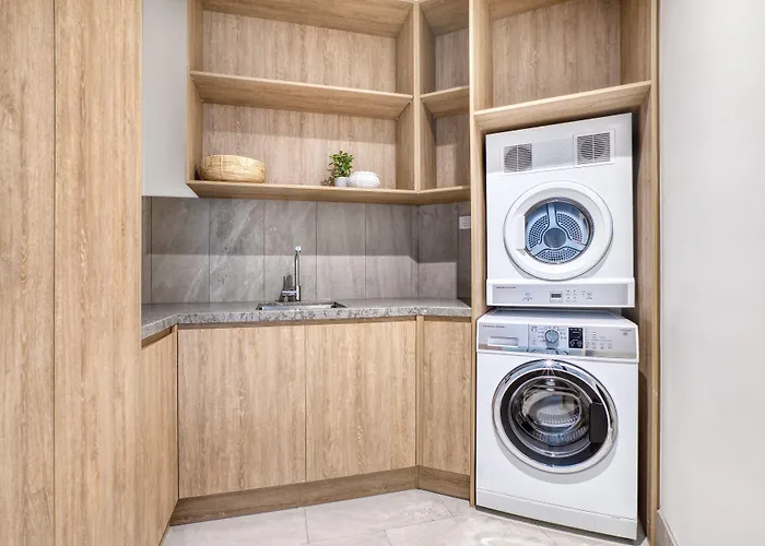 Vue Broadbeach - Official Gold Coast