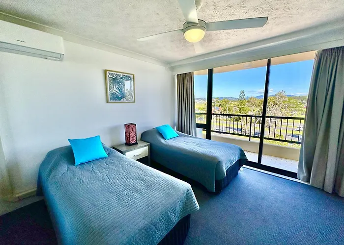 Pelican Sands Beach Resort Gold Coast