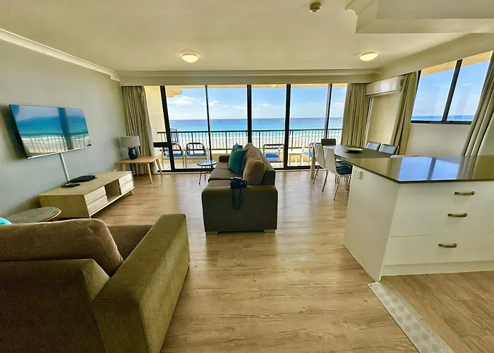 Pelican Sands Beach Resort Gold Coast