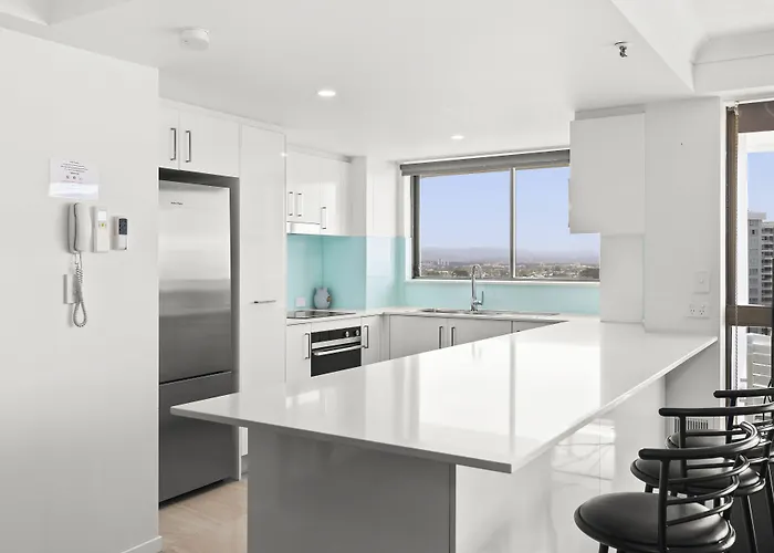 Gemini Court Holiday Apartments Gold Coast