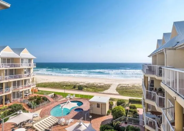 Crystal Beachfront Apartments Gold Coast